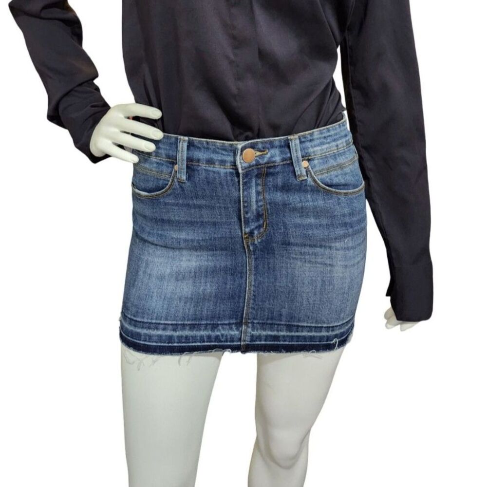 Forever 21 Blue Denim Raw Hem Mini Skirt Distressed Y2K Style